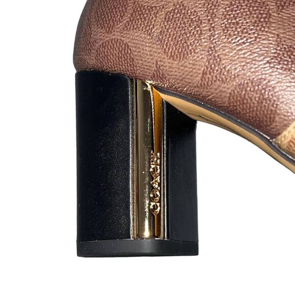 Coach Signature Margot Heeled Bootie Ankle Boots Size 7.5 New - Picture 4 of 9